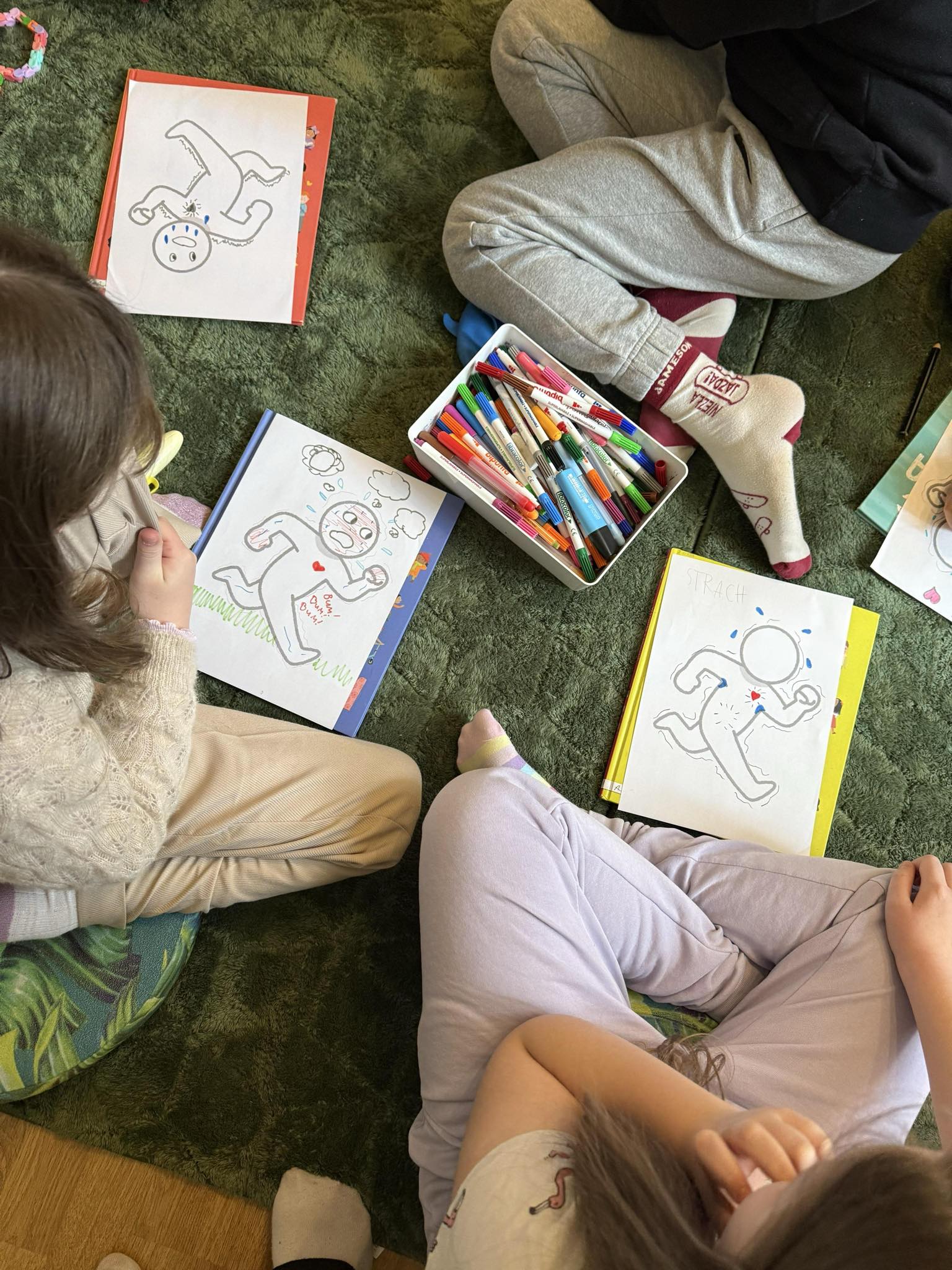 received_1351711622621303